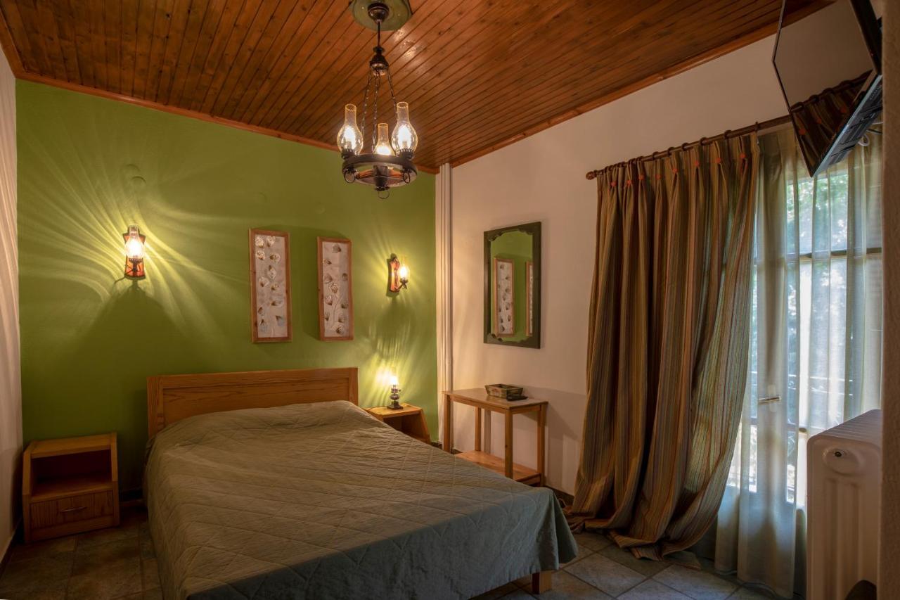 Guesthouse Alexandra Eptalofos Exterior photo