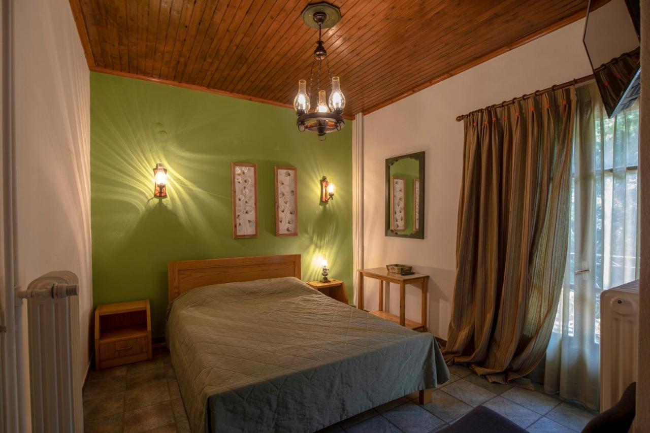 Guesthouse Alexandra Eptalofos Exterior photo
